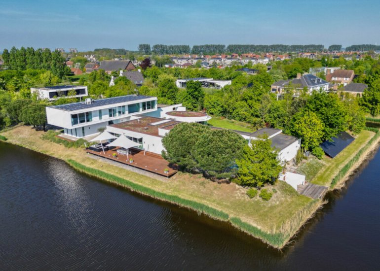  Waterlelie 15, Terneuzen