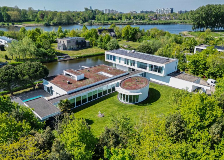  Waterlelie 15, Terneuzen