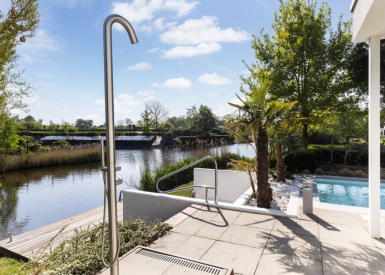  Waterlelie 15, Terneuzen