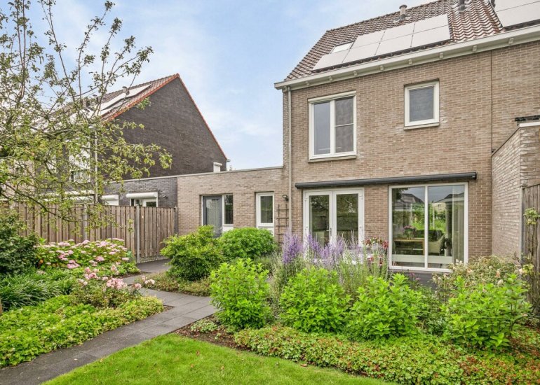  Alexander de Grotestraat 9, Hulst