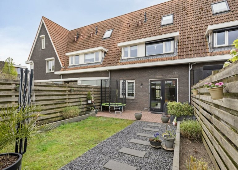  Vogellaan 64, Terneuzen