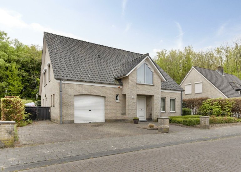  Koekoeksbloem 4, Hulst