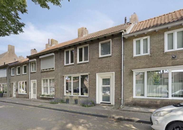  Lange Heerenstraat 9, Schoondijke