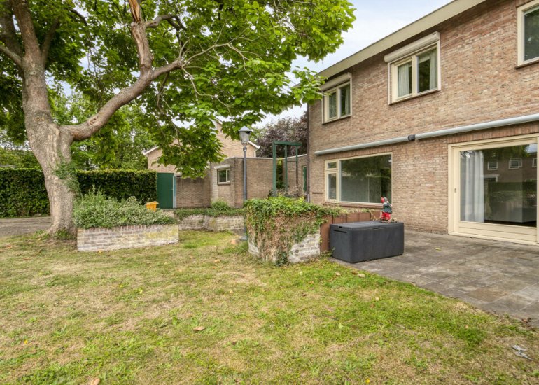 Nassaustraat 12, Terneuzen