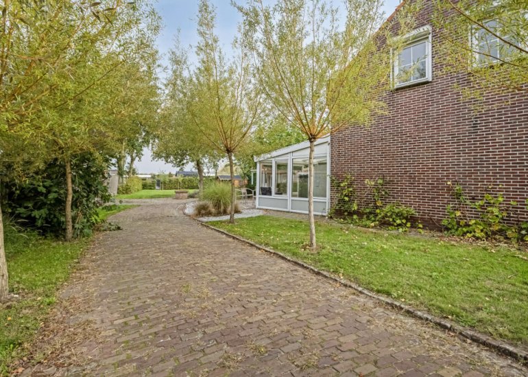 Julianastraat 74, Heikant