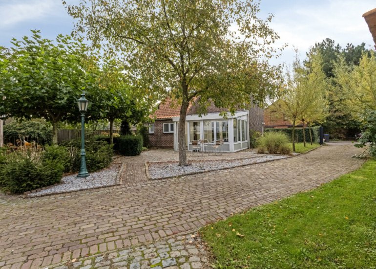 Julianastraat 74, Heikant