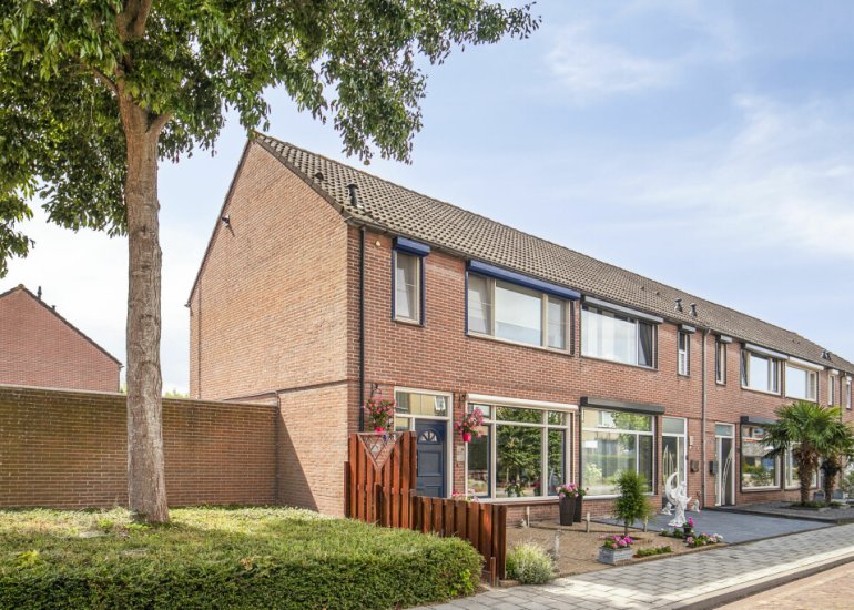 Jupiter 56, Oostburg