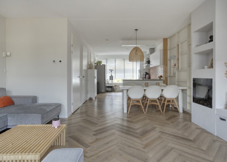  Carmen 48, Sint Jansteen