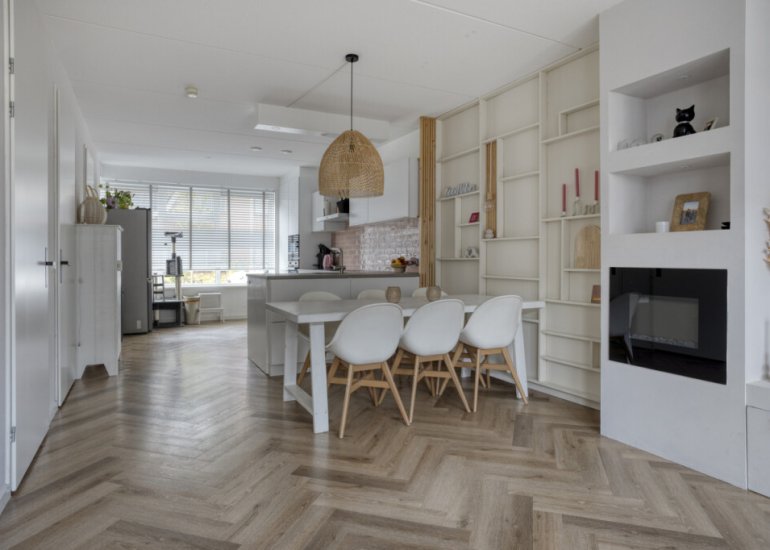  Carmen 48, Sint Jansteen