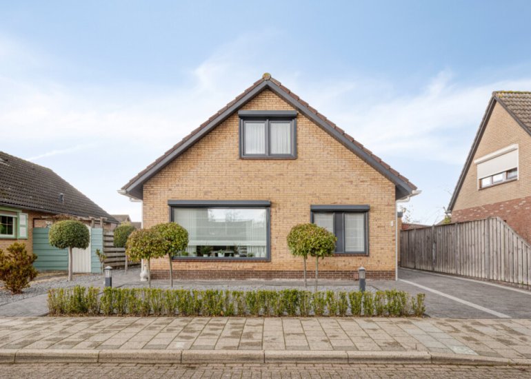  Elzenstraat 4, Sint Jansteen
