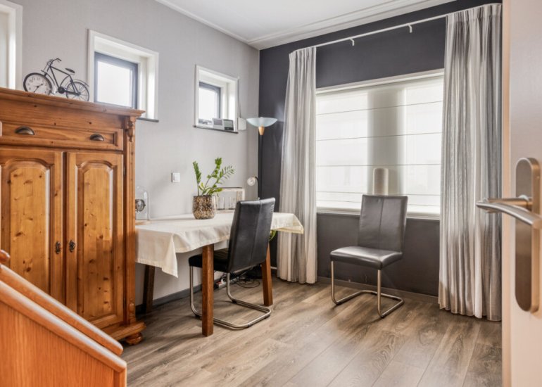  Elzenstraat 4, Sint Jansteen