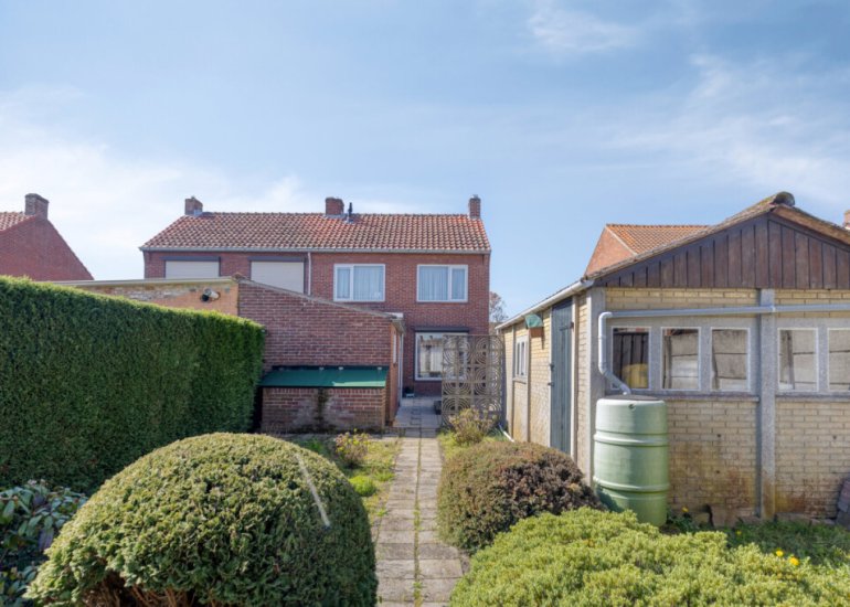  Burg. IJsebaertstraat 10, Sint Jansteen