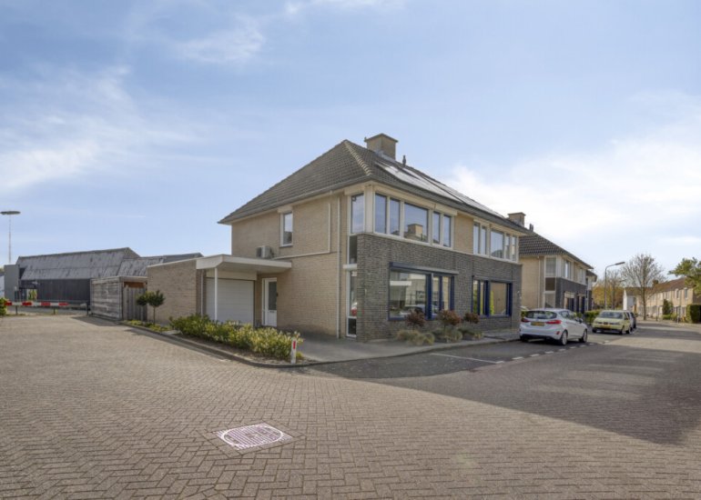  Bachlaan 1, Hulst