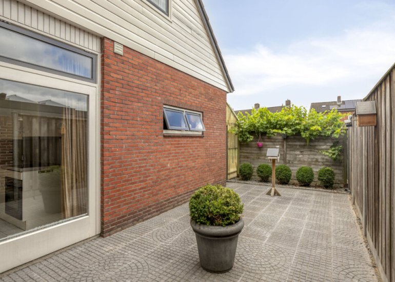  Visserijstraat 8, Sint Jansteen