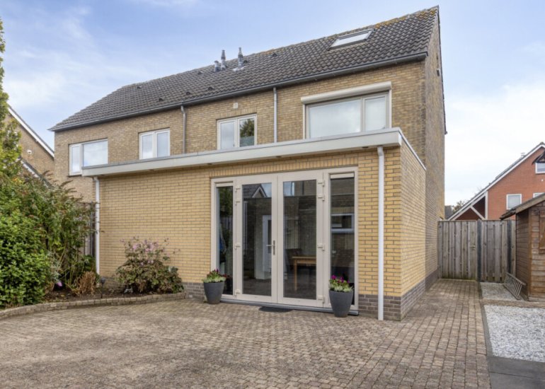  Zwaluwstraat 12, Hulst