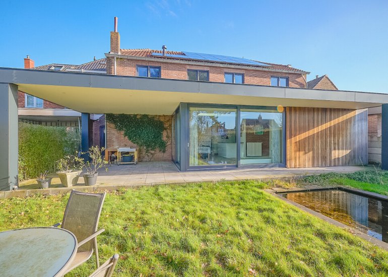 Nieuwstraat 33, Koewacht