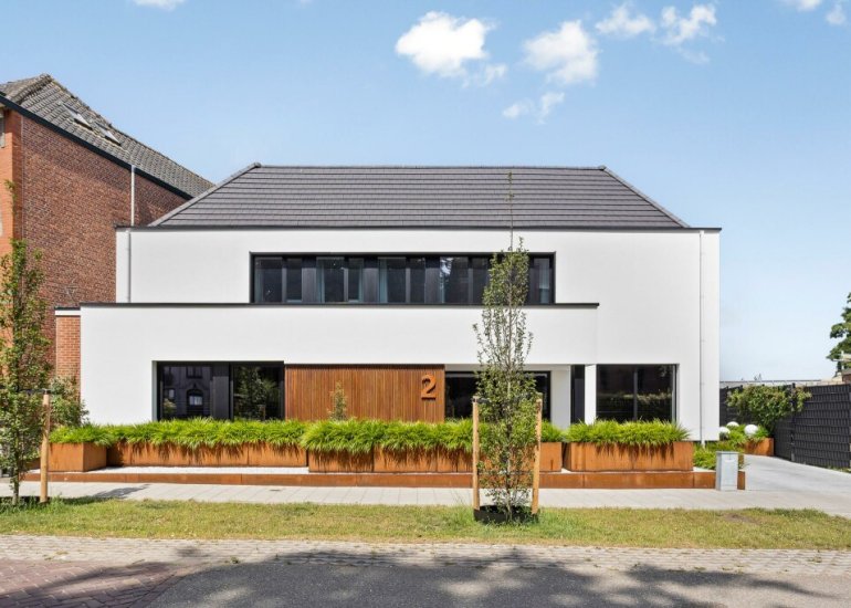  Dorpsplein 2, Zuiddorpe