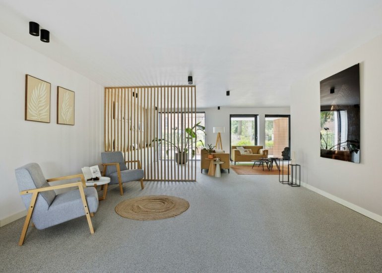  Dorpsplein 2, Zuiddorpe