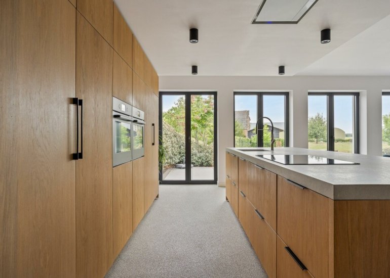  Dorpsplein 2, Zuiddorpe