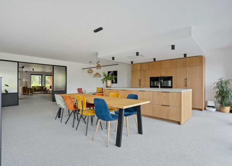  Dorpsplein 2, Zuiddorpe