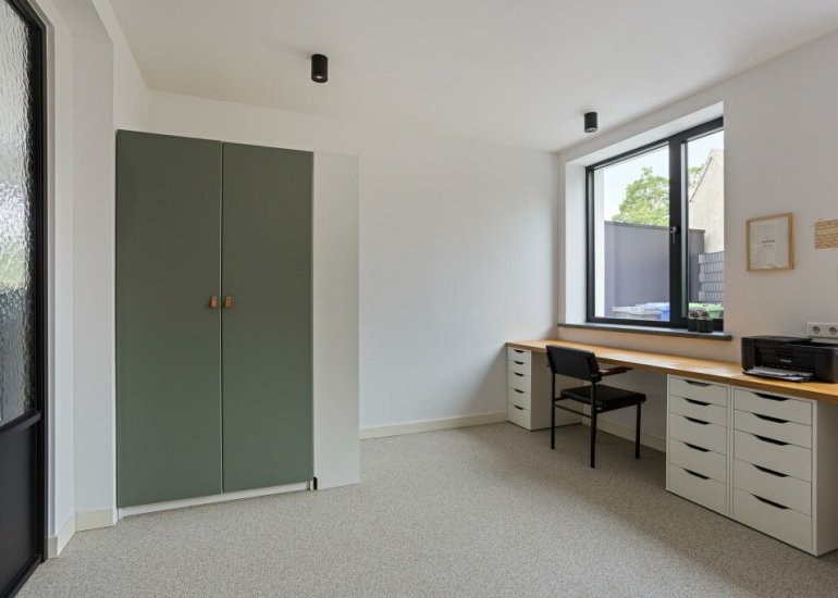  Dorpsplein 2, Zuiddorpe