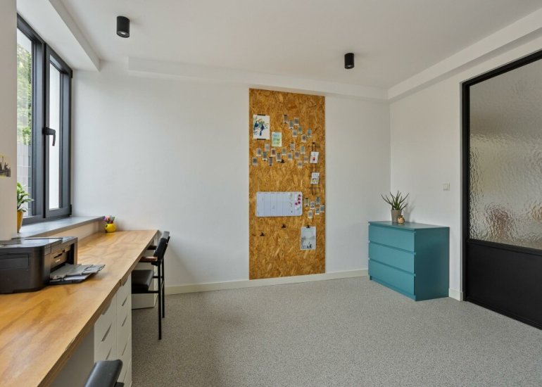  Dorpsplein 2, Zuiddorpe