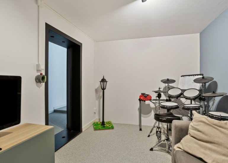  Dorpsplein 2, Zuiddorpe