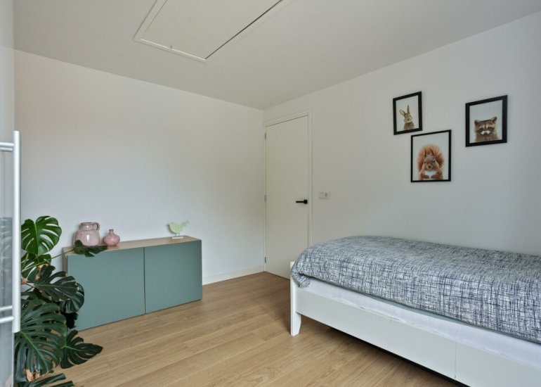  Dorpsplein 2, Zuiddorpe