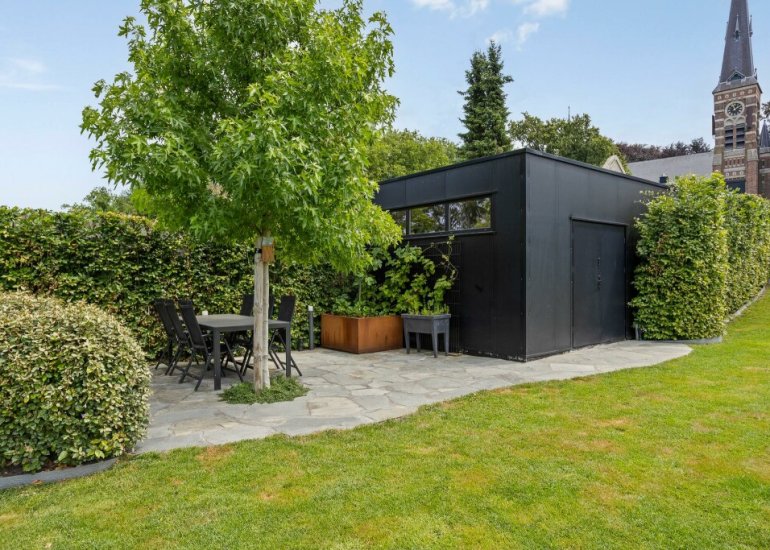  Dorpsplein 2, Zuiddorpe