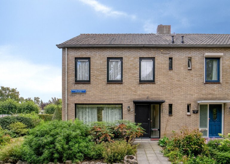  Madame Curiestraat 23, Terneuzen