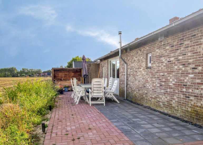 Graaf Jansdijk 60, Axel