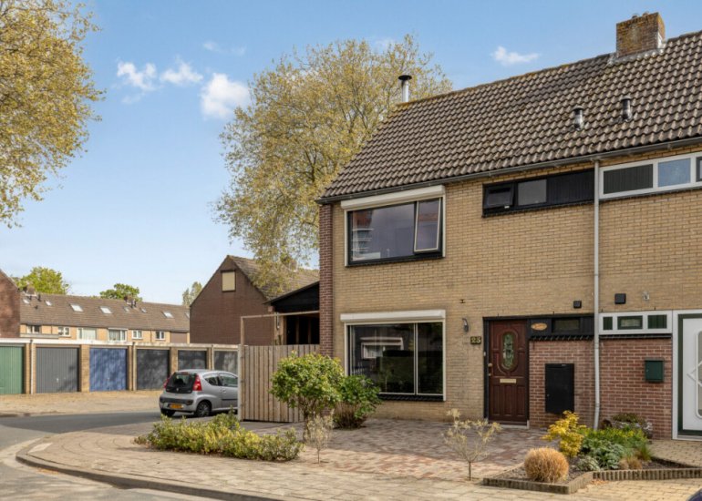  Newtonstraat 23, Terneuzen