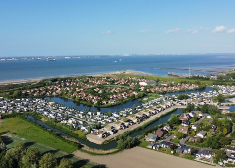  Nieuwesluisweg 1016, Breskens