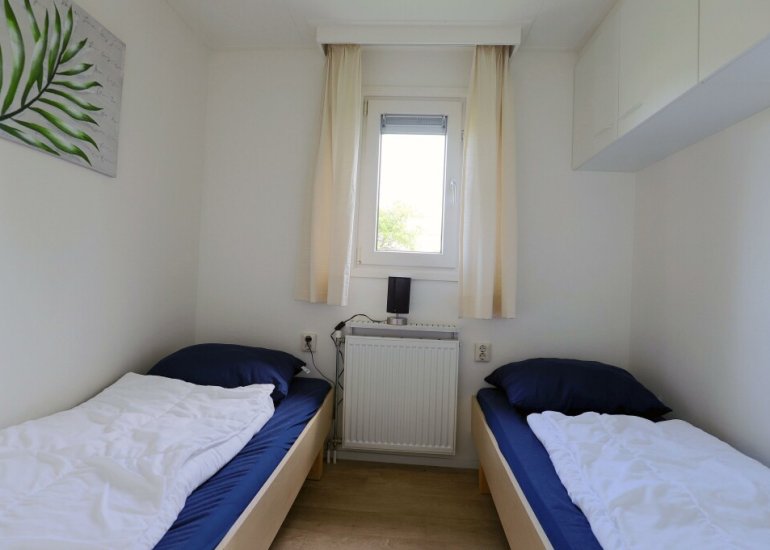 Schoneveld 1H180, Breskens