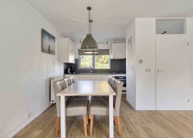  Langeweg 112057, Breskens