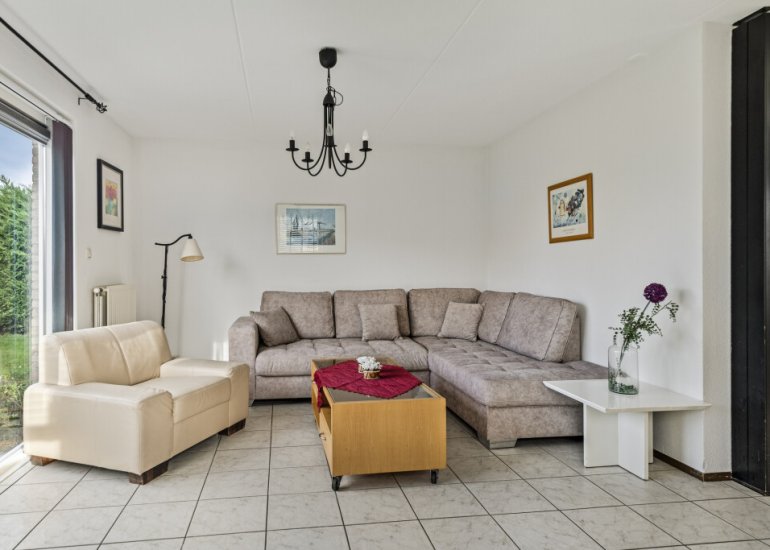  Nieuwesluisweg 1042, Breskens