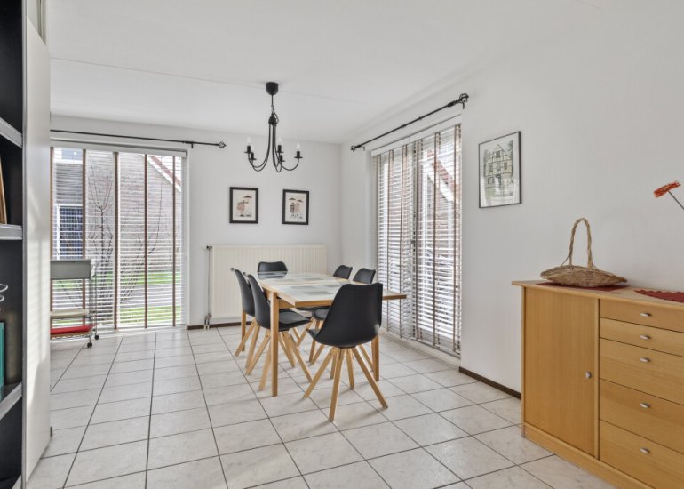  Nieuwesluisweg 1042, Breskens