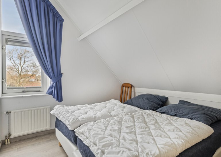  Nieuwesluisweg 1042, Breskens