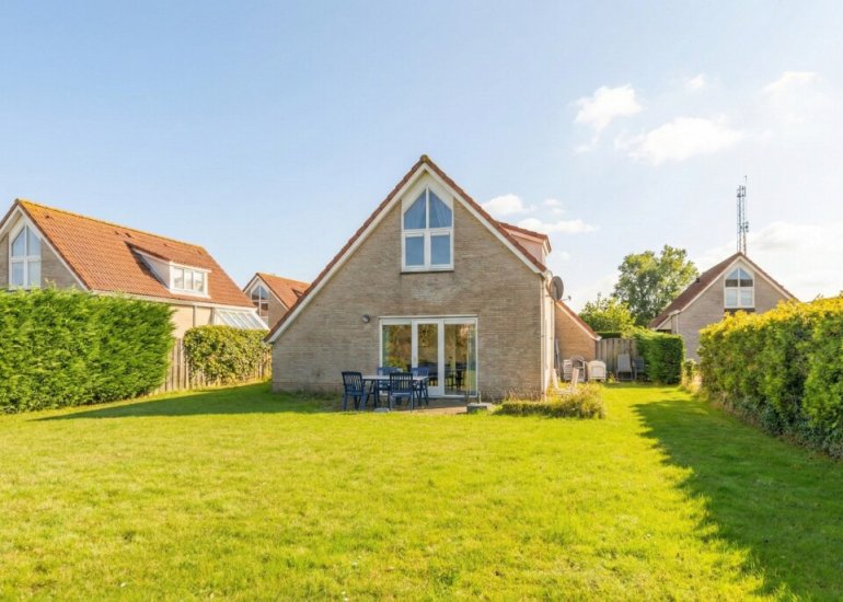  Nieuwesluisweg 1042, Breskens