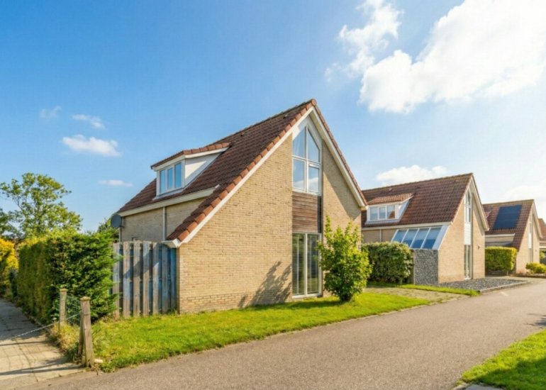  Nieuwesluisweg 1042, Breskens